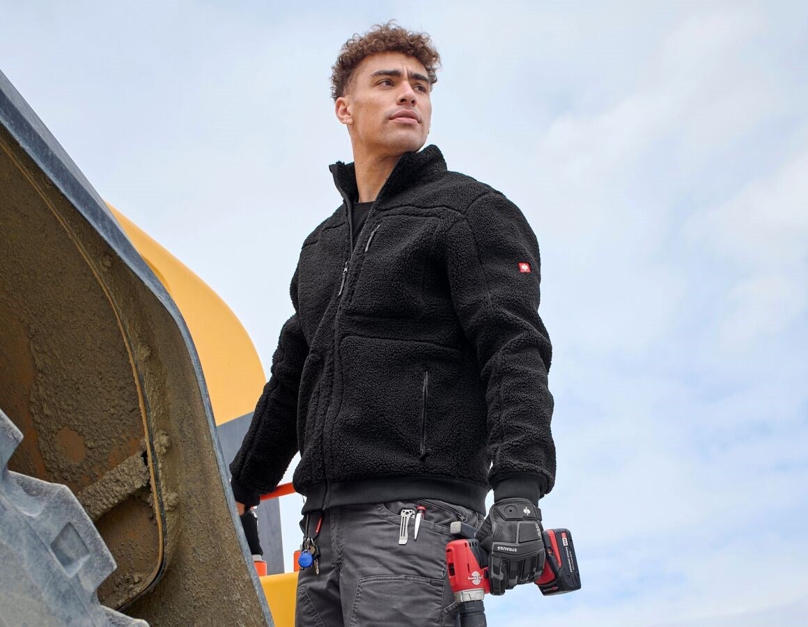 Main action image Faux fur jacket e.s.e:pic black