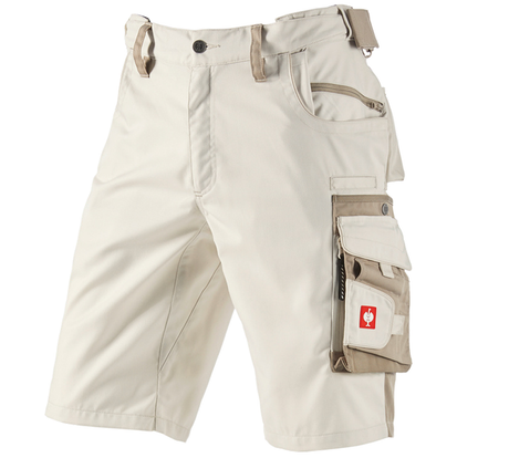 https://cdn.strauss.com/at/assets/sdexporter/images/DetailPageShopify/product/2.Release.3160530/Short_e_s_motion-8993-3-637822487164052000.png