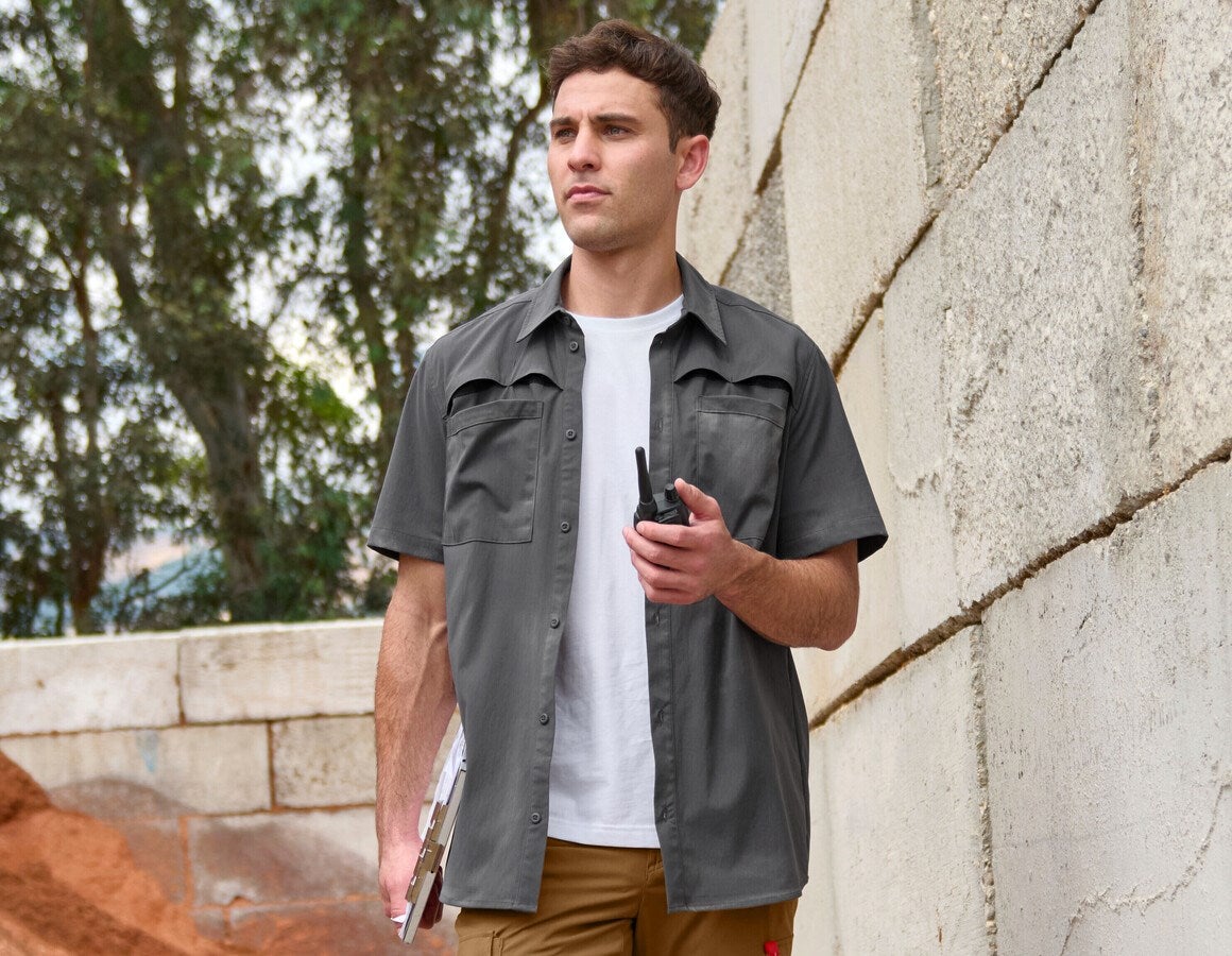 Main action image Work shirt e.s.t:aktik, short sleeved carbongrey