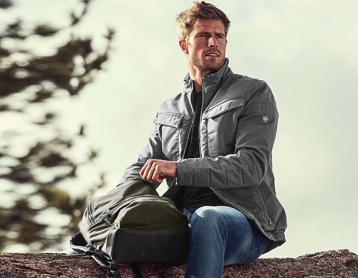 Main action image Backpack e.s.motion ten disguisegreen