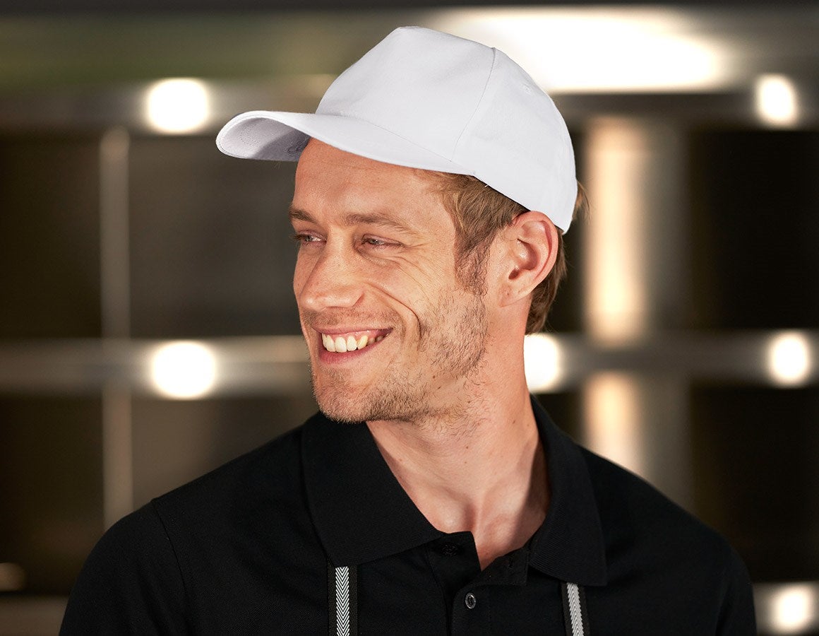 Main action image Baseball Cap white