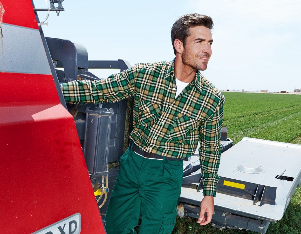 Main action image Cotton shirt Bergen, extra long green/black/plaster