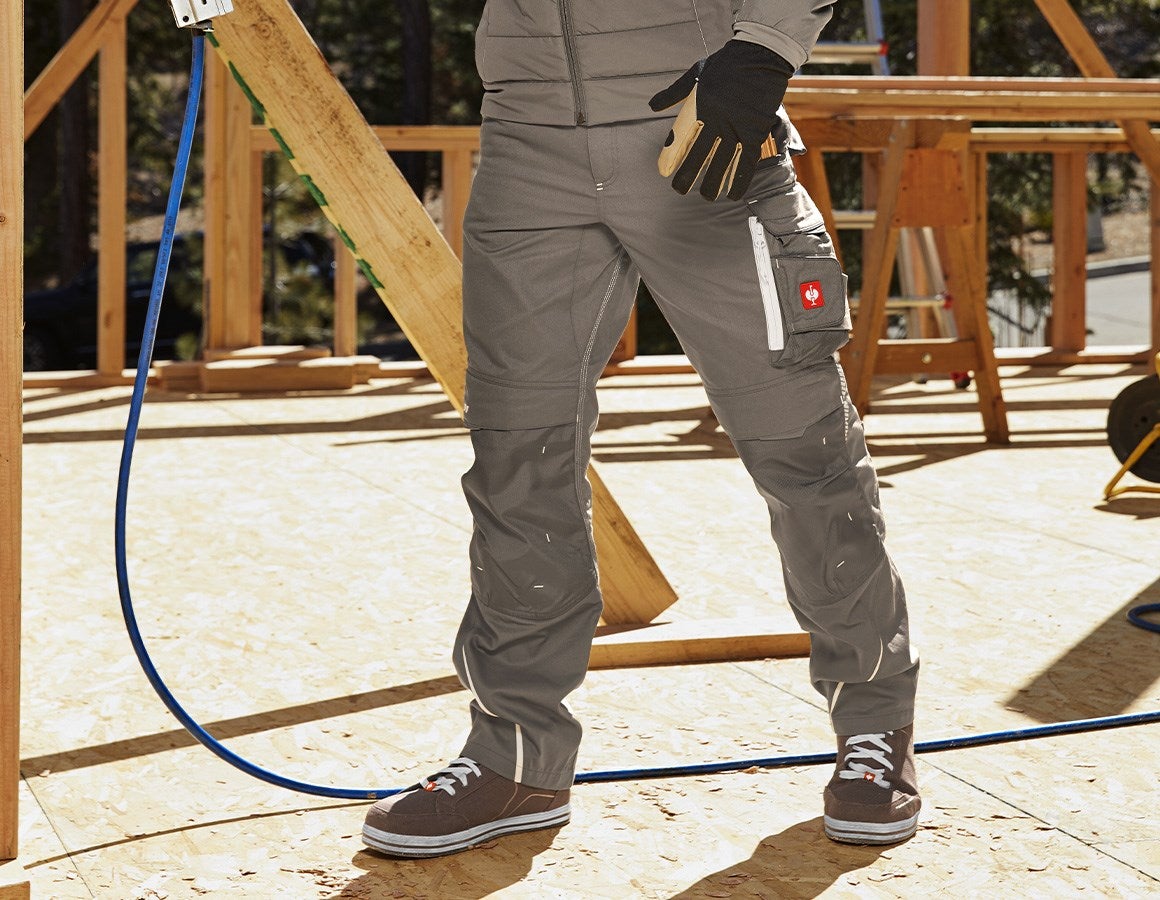 Main action image Trousers e.s.motion 2020 stone/plaster