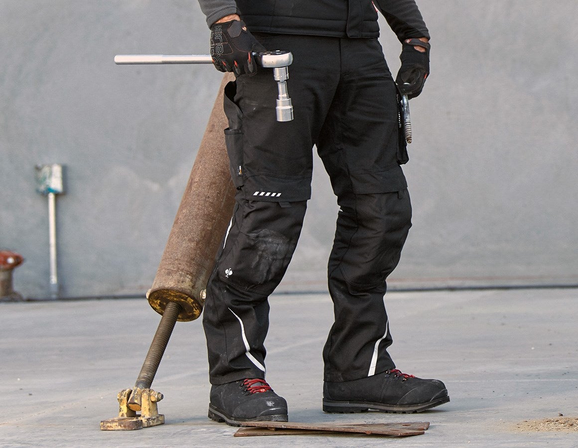 Main action image Trousers e.s.motion Winter black