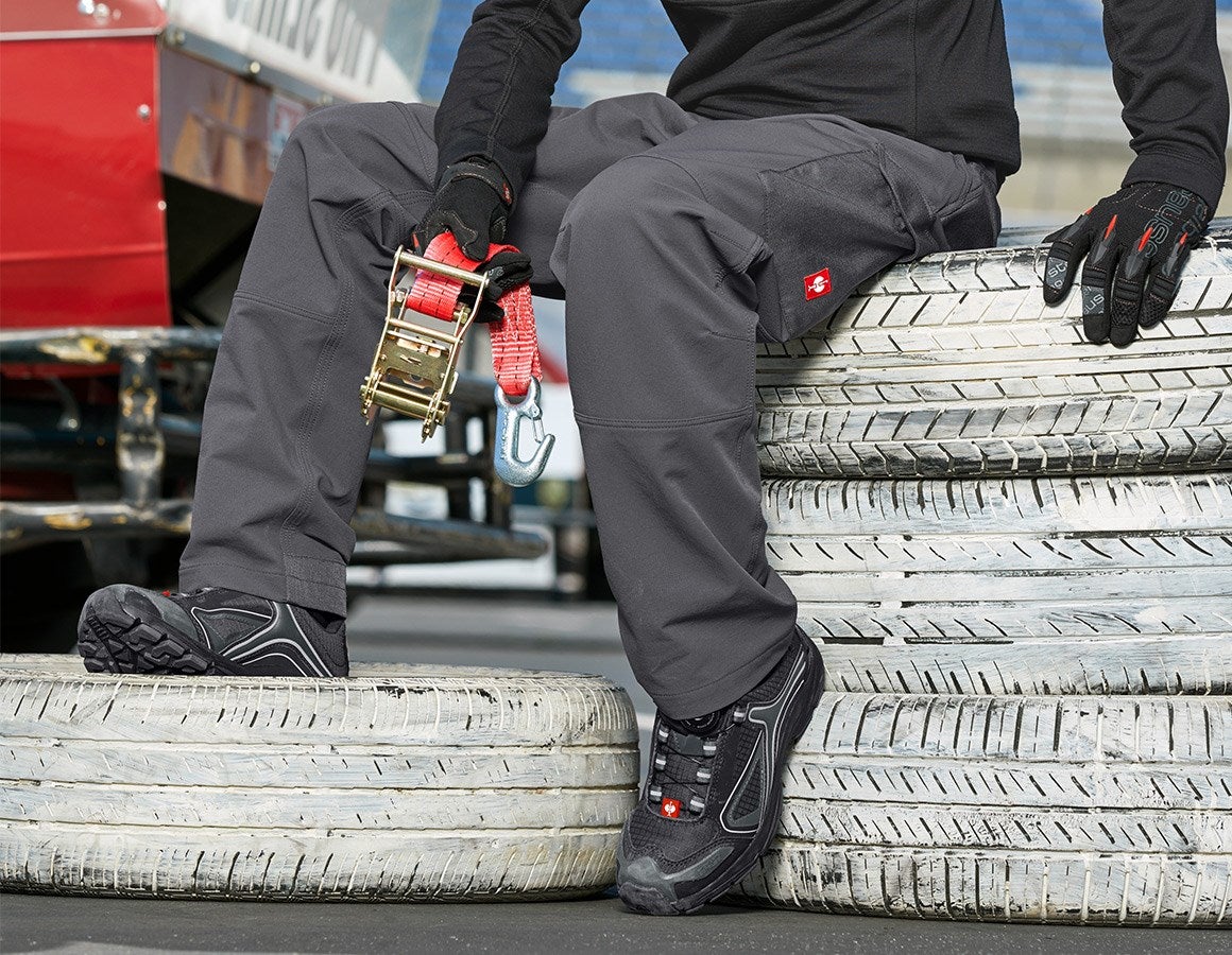 Main action image Funct.cargo trousers e.s.dynashield solid,child. anthracite