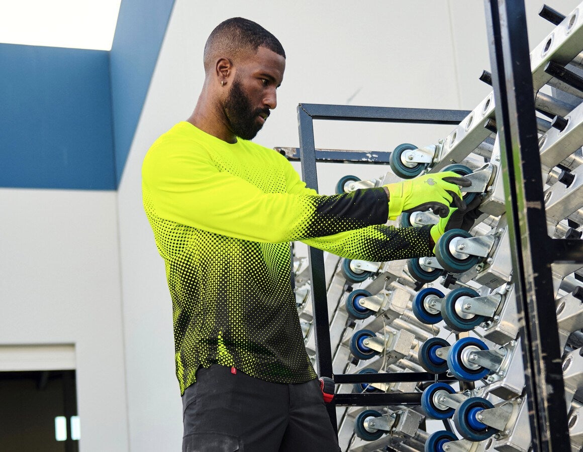 Main action image Functional longsleeve e.s.t:aktik high-vis yellow/black