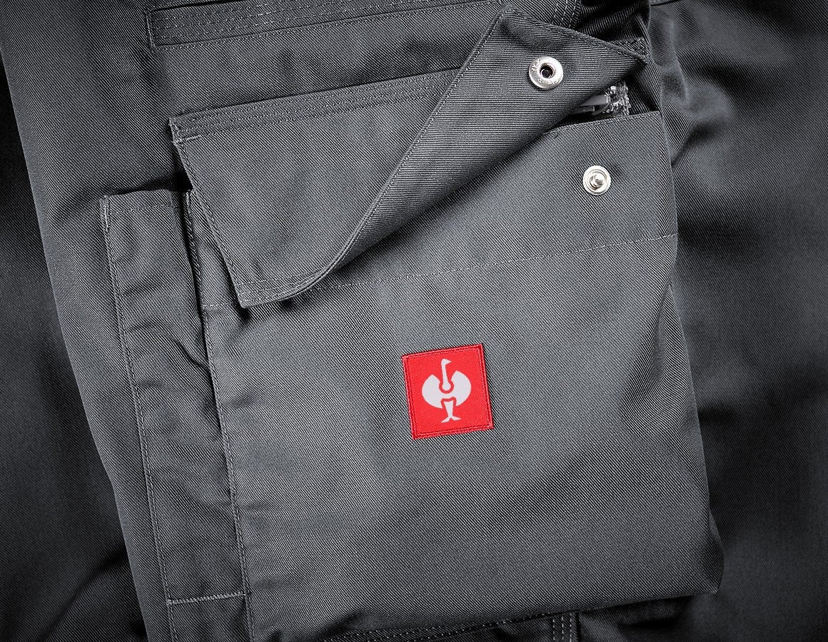 Detailed image Bib & brace e.s.industry cement