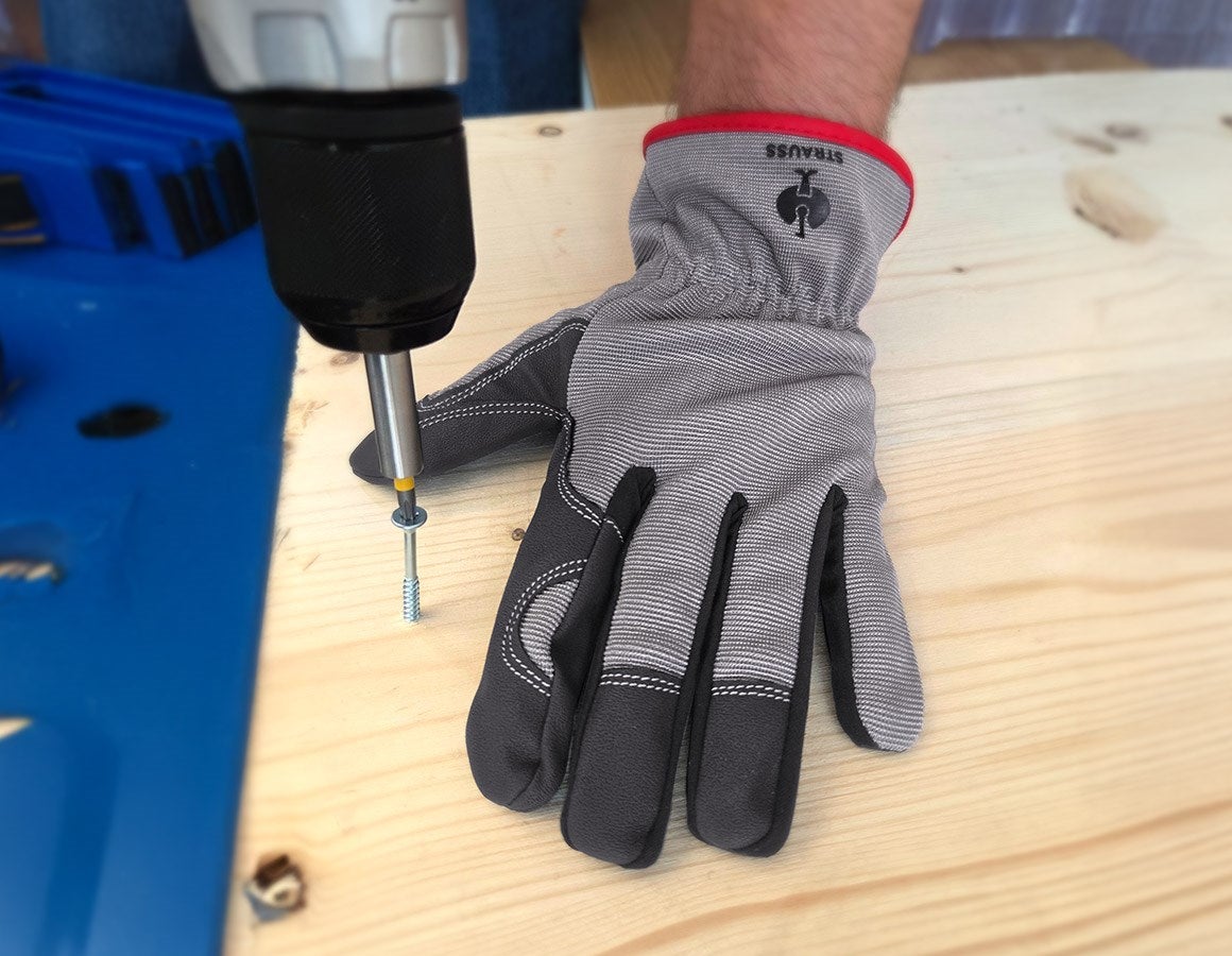 Main action image Assembly gloves Intense 7