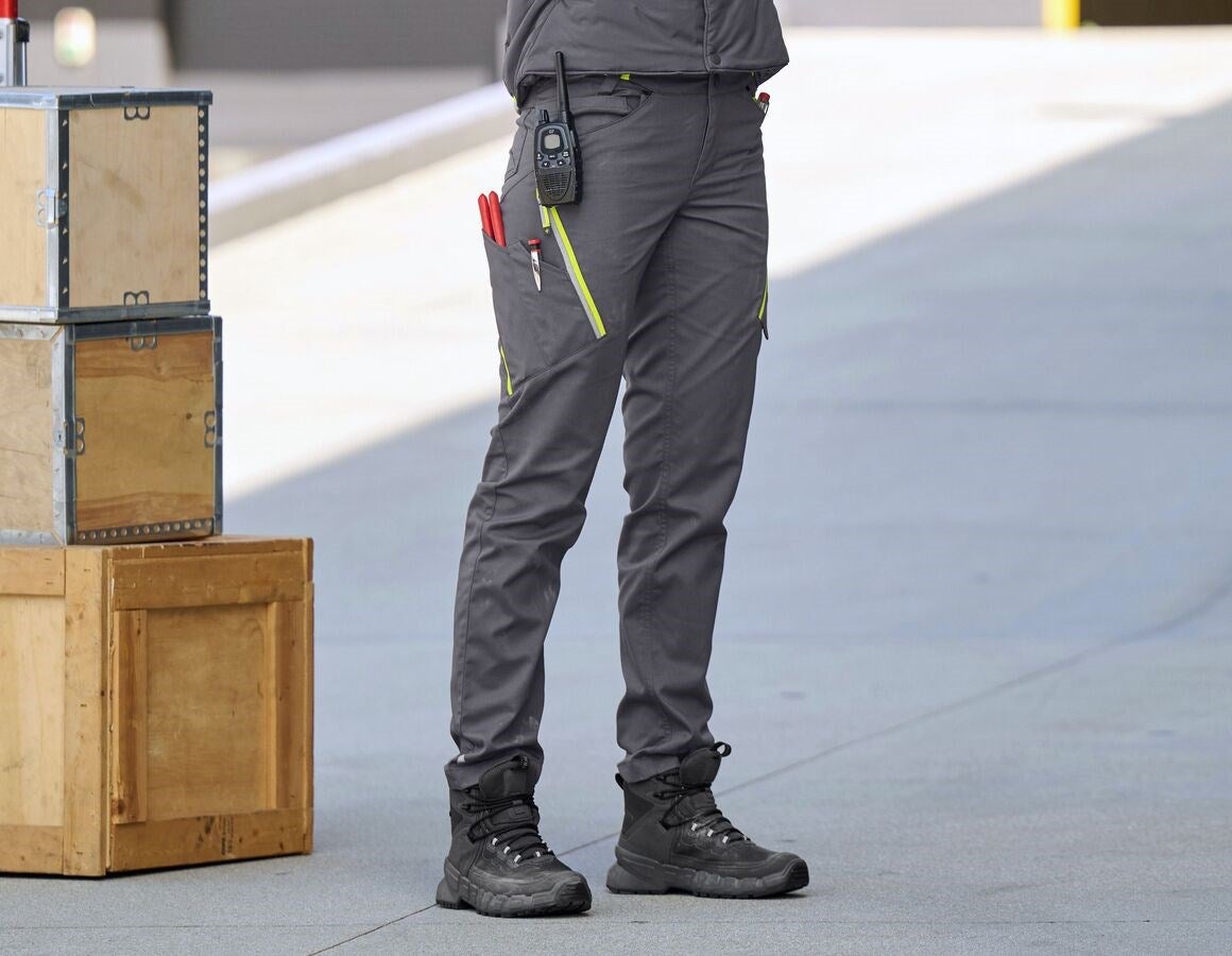 Main action image Multipocket trousers e.s.ambition, ladies' anthracite/high-vis yellow