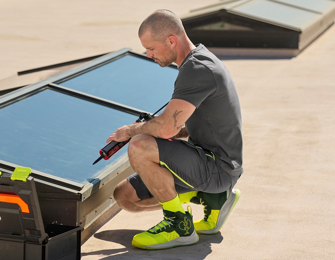 Additional image 3 Multipocket shorts e.s.ambition anthracite/high-vis yellow