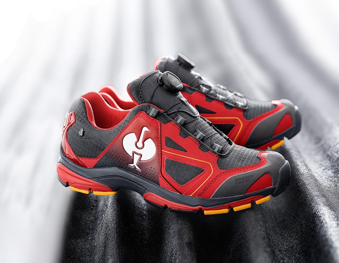 Main action image O2 Work shoes e.s. Minkar II red/graphite