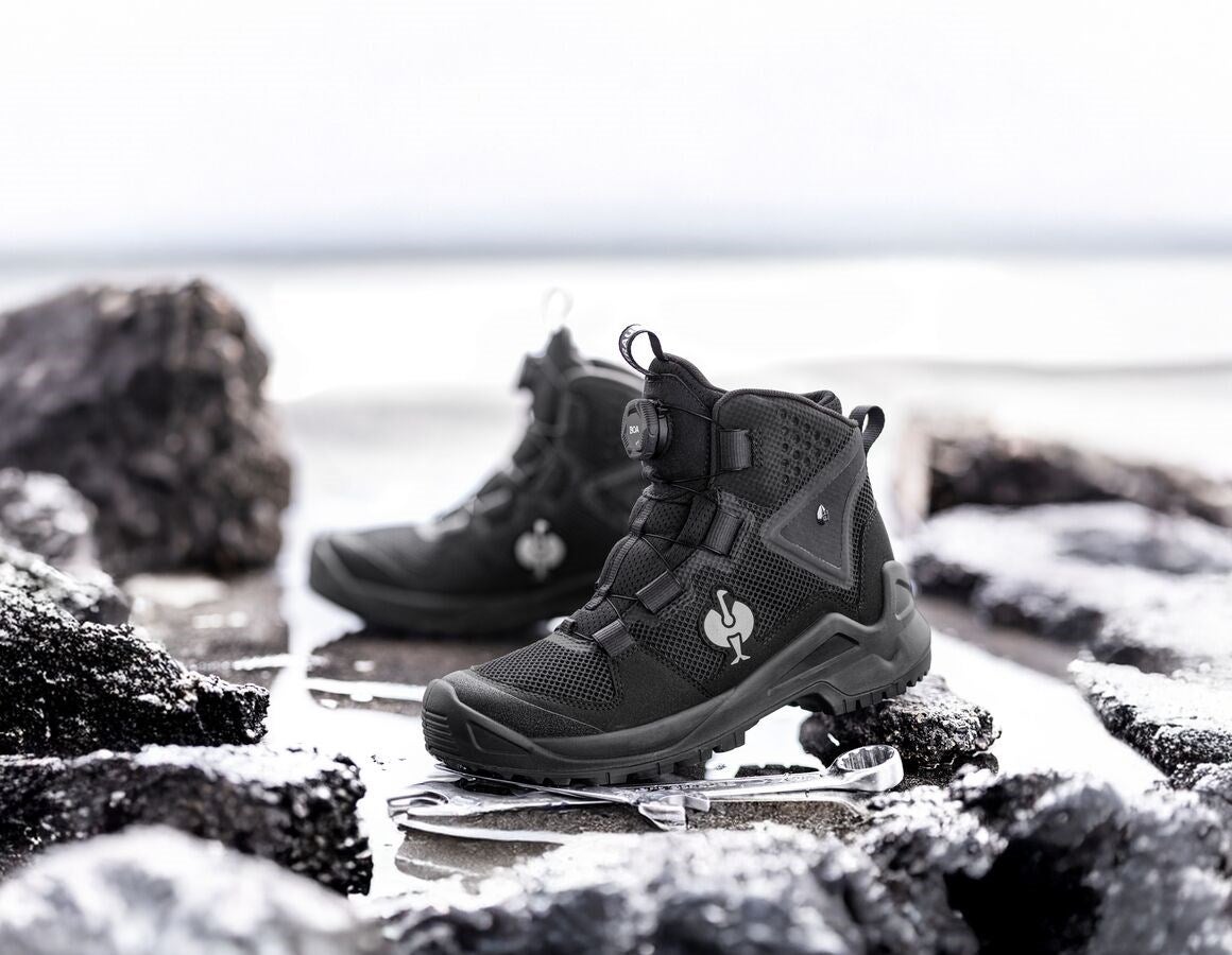 Main action image O6 Work boots e.s. Adelaide mid black