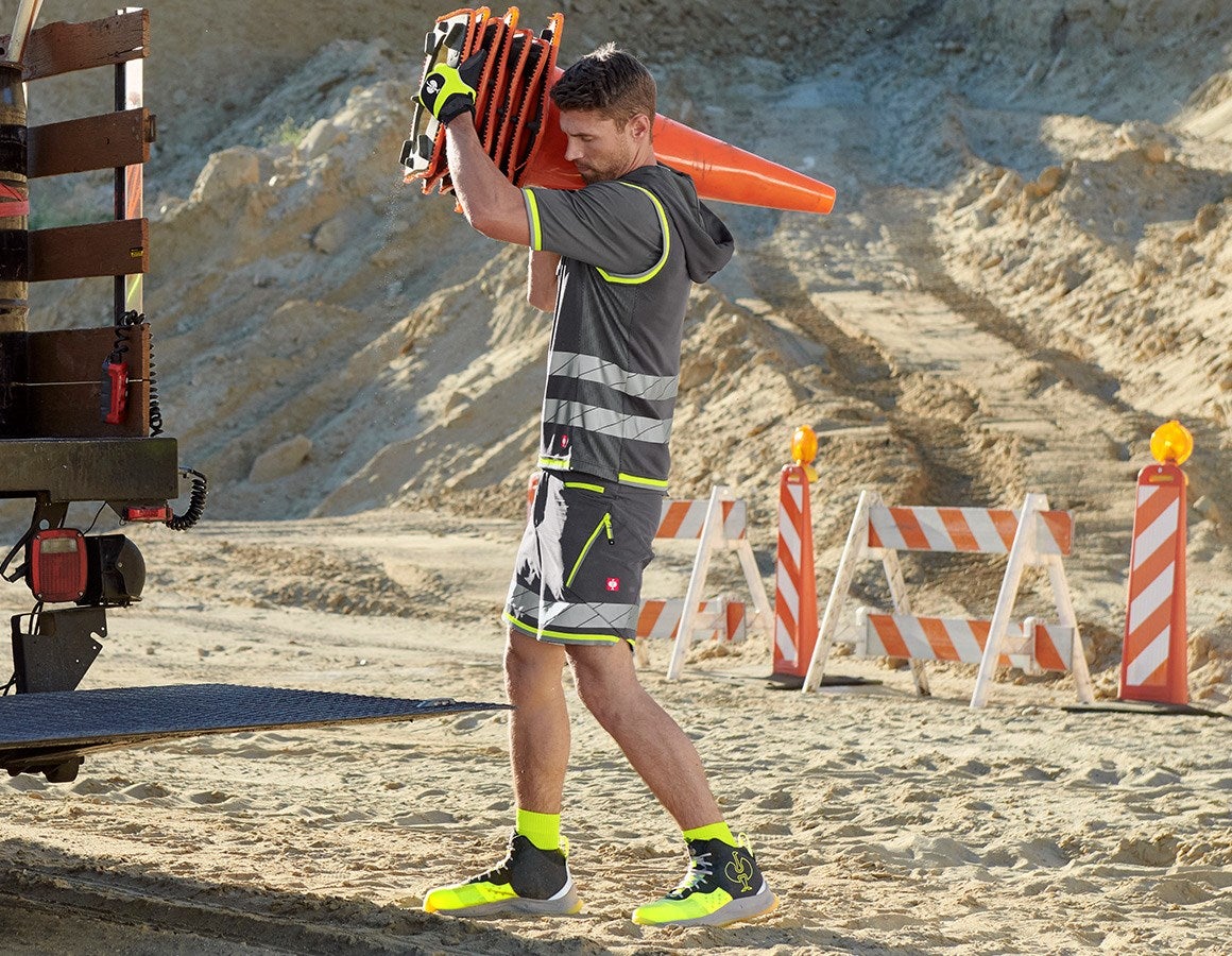 Additional image 4 Reflex functional shorts e.s.ambition anthracite/high-vis yellow