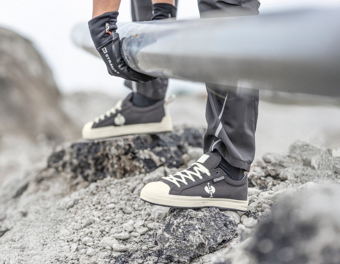 Additional image 1 S1 Safety shoes e.s. Yatala low carbongrey