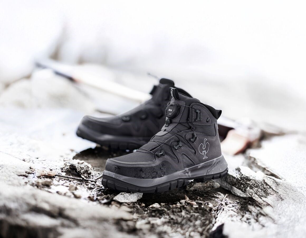 Main action image S7S Safety boots e.s. Altadena mid black