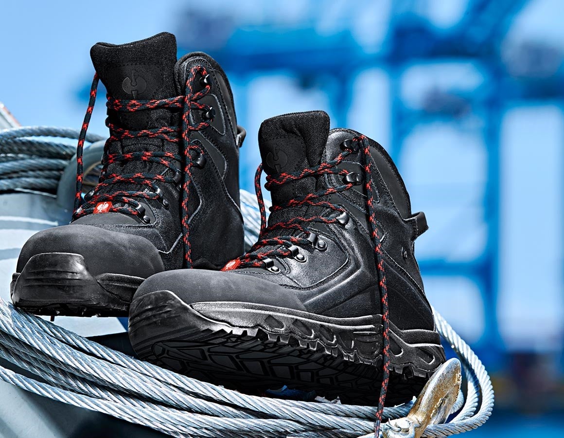 Main action image S7S Safety boots e.s. Siom-x12 mid black