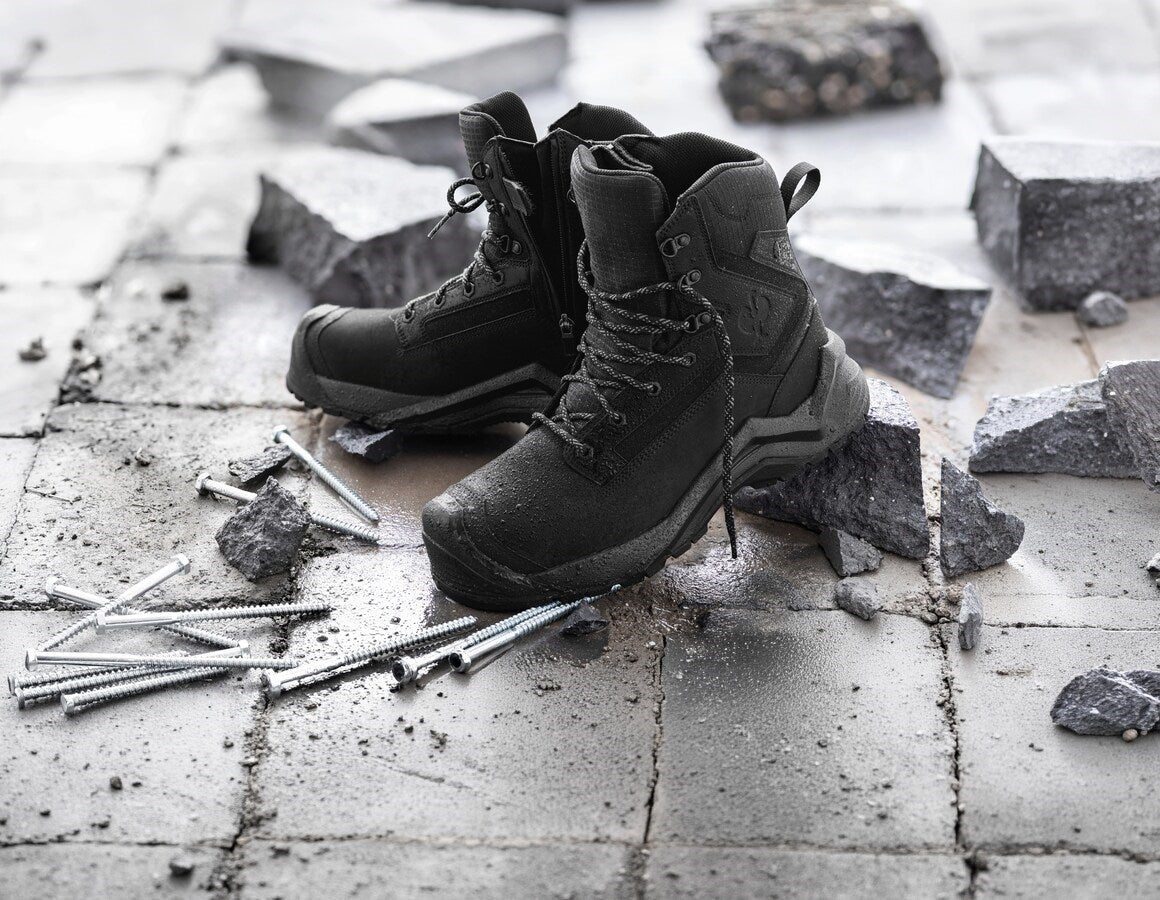 Main action image S7 Safety boots Strauss.7004 high black