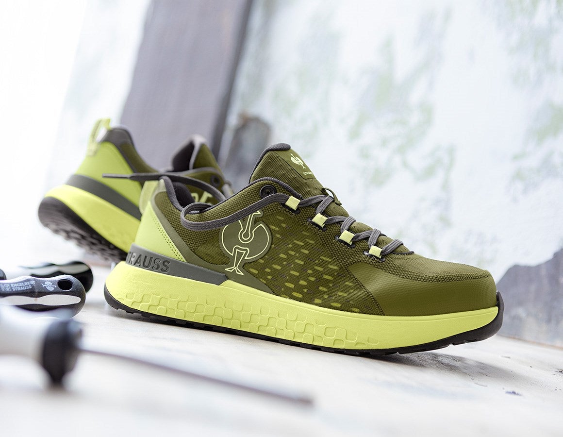 Main action image SB Safety shoes e.s. Comoe low junipergreen/limegreen