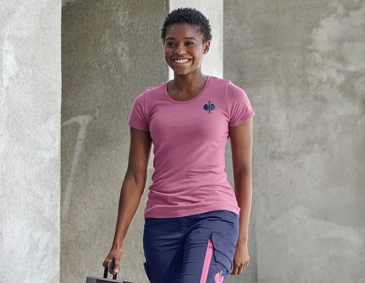 Main action image T-Shirt Merino e.s.trail, ladies' tarapink/deepblue