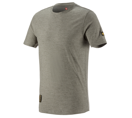 https://cdn.strauss.com/at/assets/sdexporter/images/DetailPageShopify/product/2.Release.3104710/T-Shirt_e_s_vintage-201692-0-637624732886564909.png