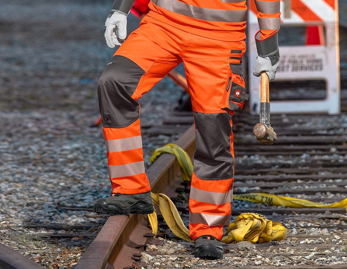 Main action image High-vis trousers e.s.motion high-vis orange/anthracite