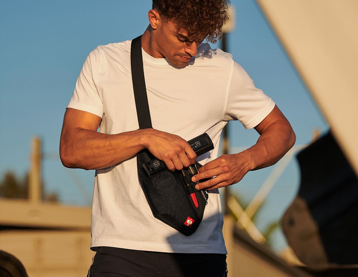 Additional image 4 Tool shoulder bag e.s.ambition black