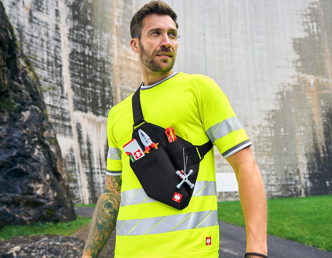 Main action image Tool shoulder bag e.s.ambition black