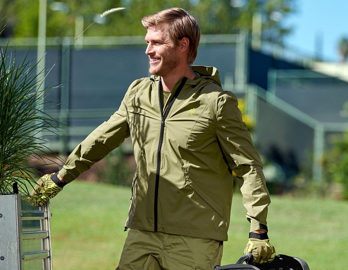 Main action image Windbreaker light-pack e.s.trail junipergreen/limegreen