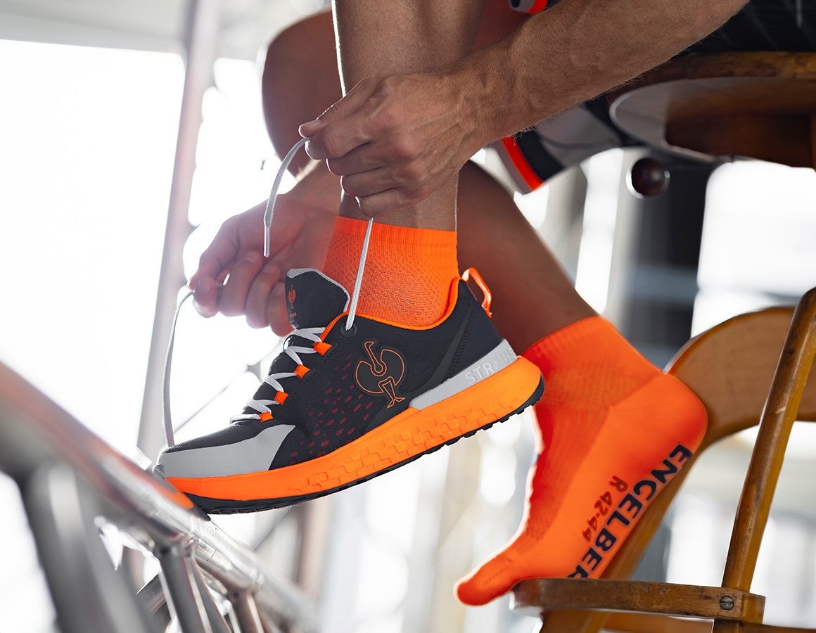 Main action image e.s. All-season socks function light/low high-vis orange/navy