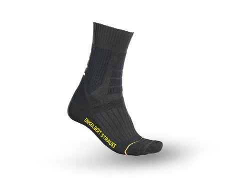 https://cdn.strauss.com/at/assets/sdexporter/images/DetailPageShopify/product/2.Release.1500210/e_s_Doppelsocken_Function_warm_high-37386-1-637943370822560148.jpg
