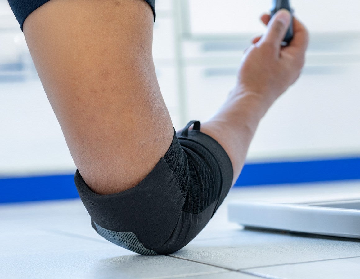 Main action image e.s. Elbow protectors Flex-Comfort black