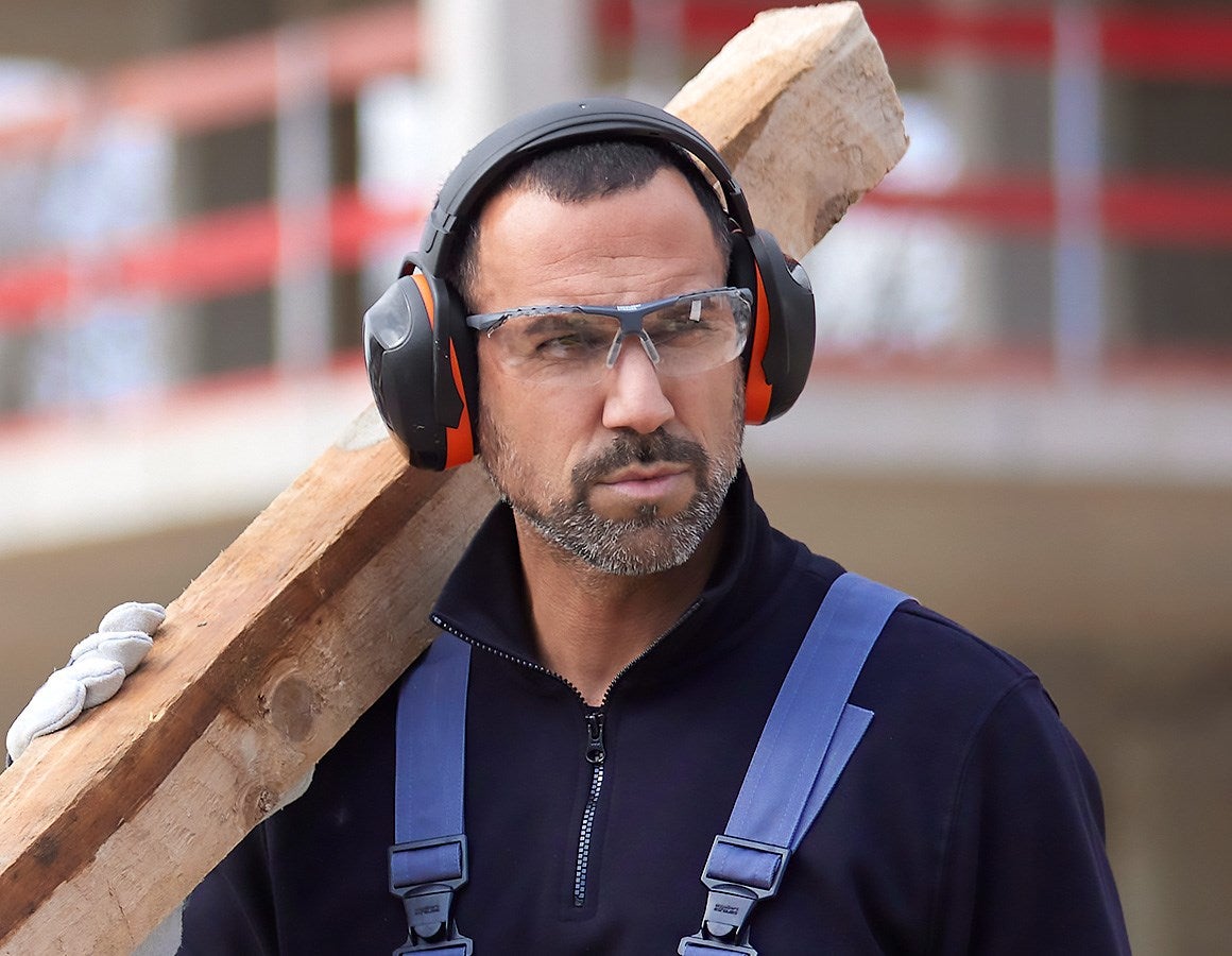 Main action image e.s. Protector cups 2H orange