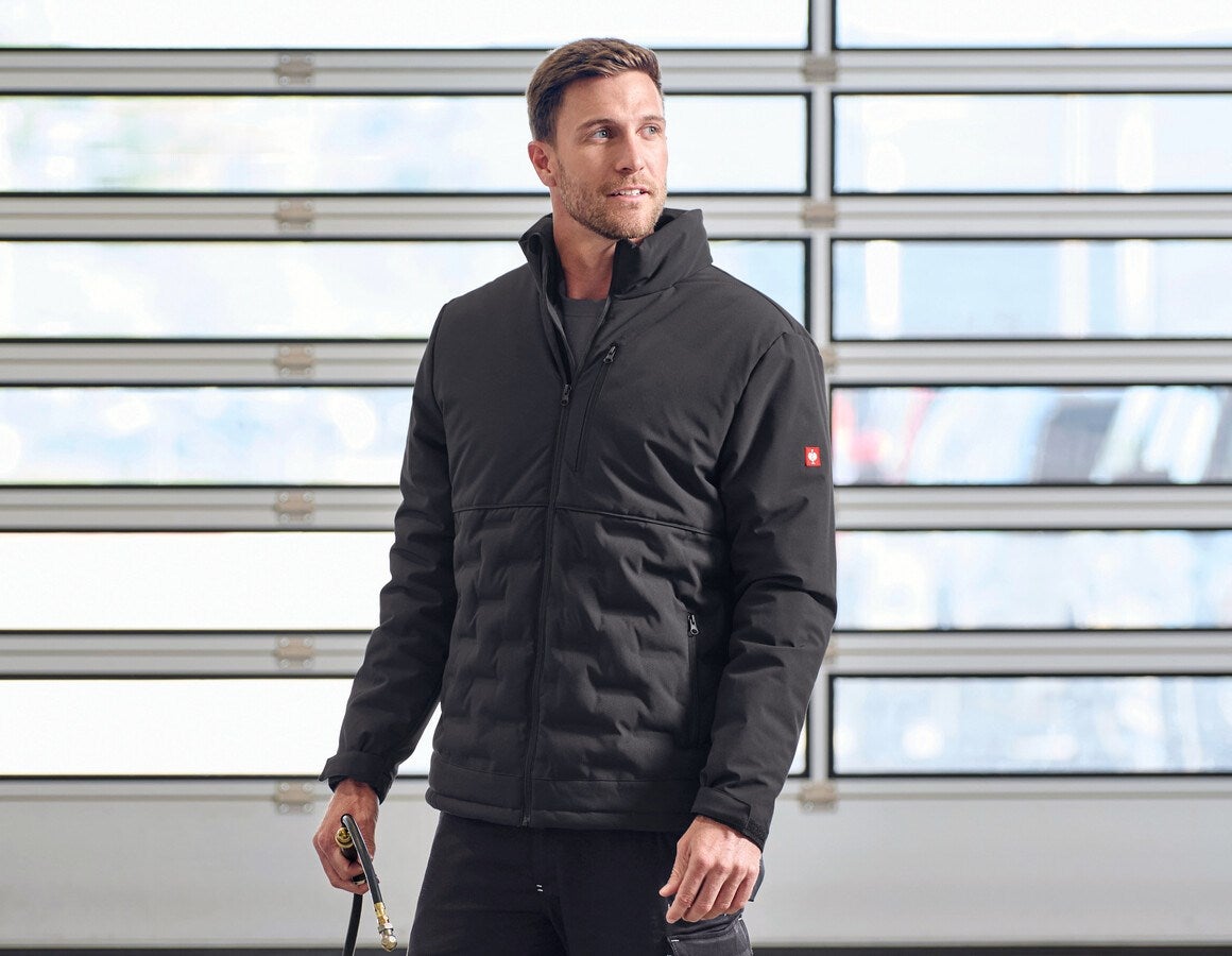 Main action image e.s. Padded jacket black