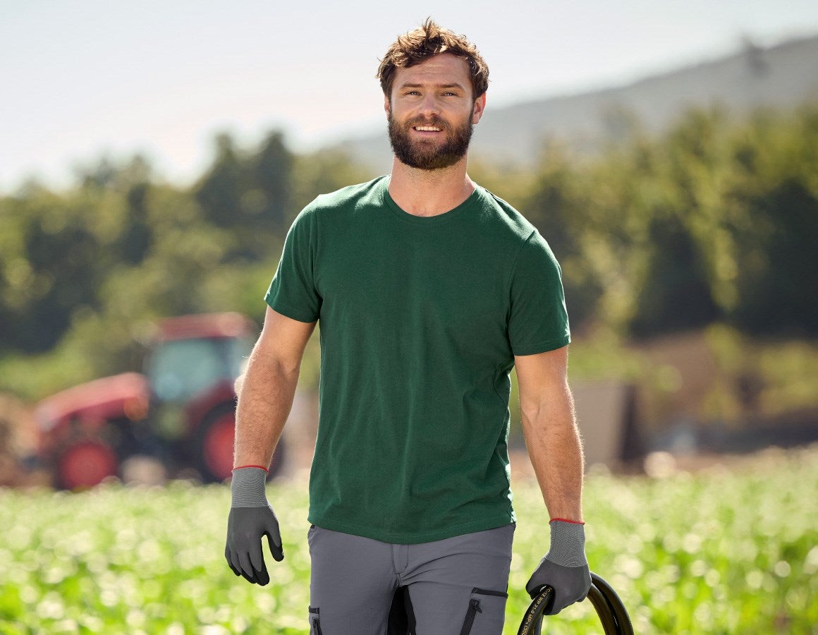 Main action image e.s. Piqué-T-shirt cotton light green