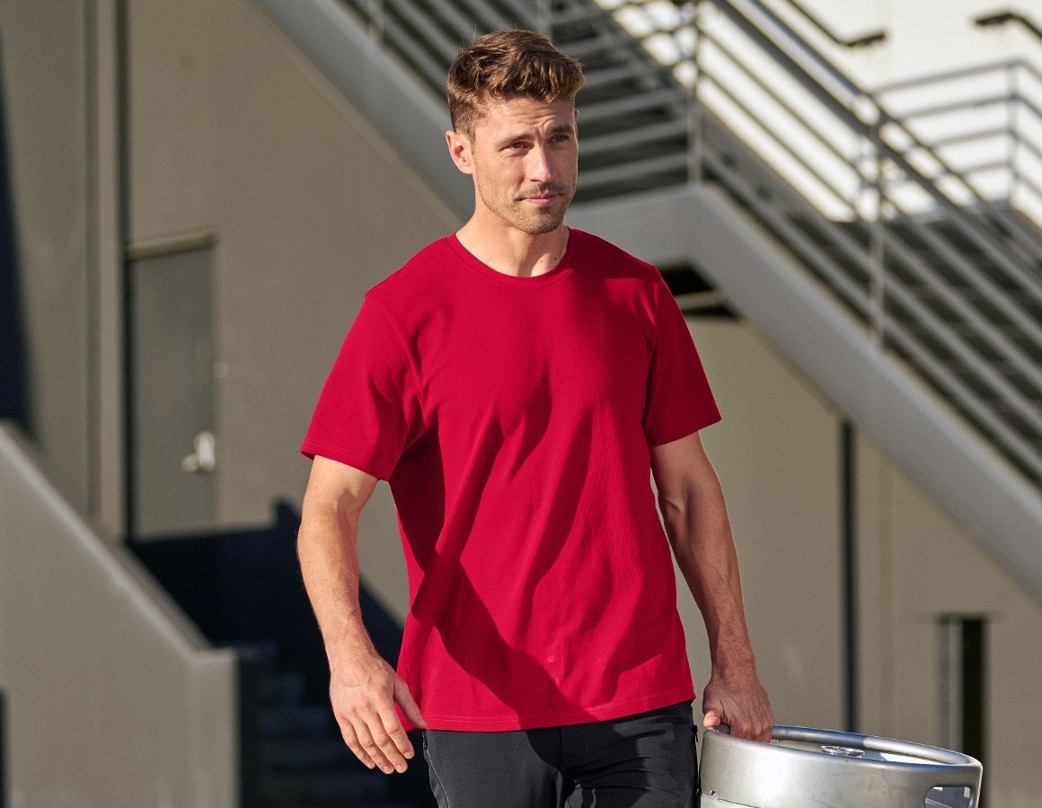 Main action image e.s. Piqué-T-shirt cotton light fiery red