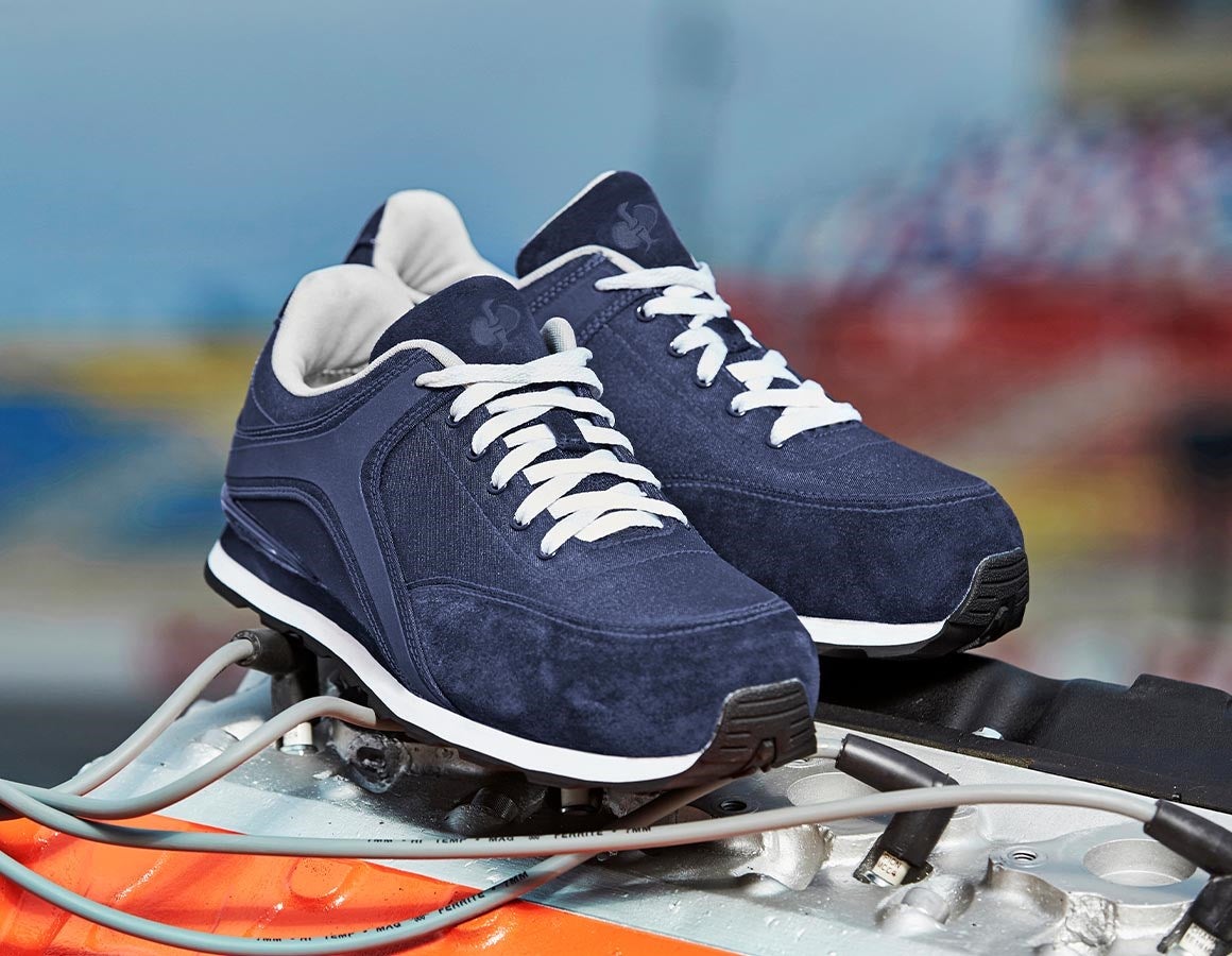 Main action image e.s. S1P Safety shoes Sutur navy/white