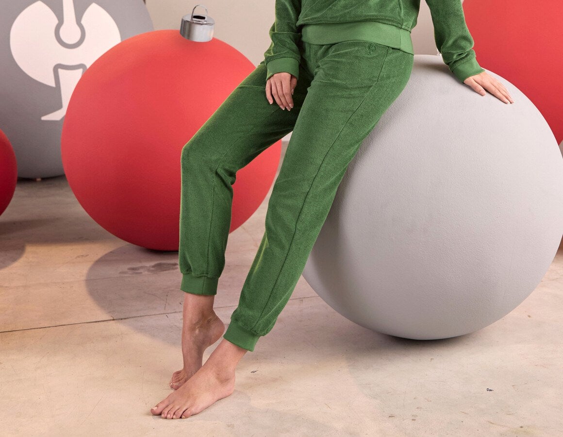 Main action image e.s. Sweat trousers Terry, ladies' nordicgreen