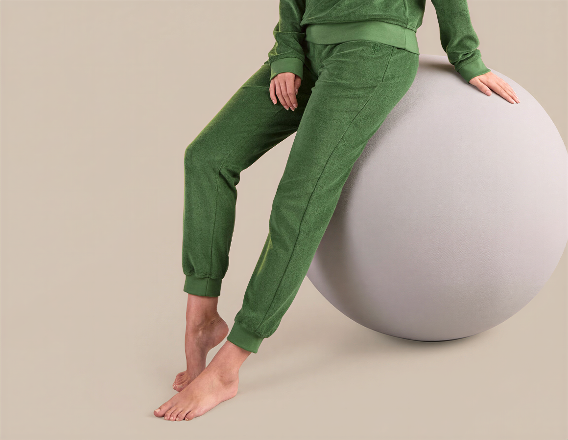Main action image e.s. Sweat trousers Terry, ladies' nordicgreen