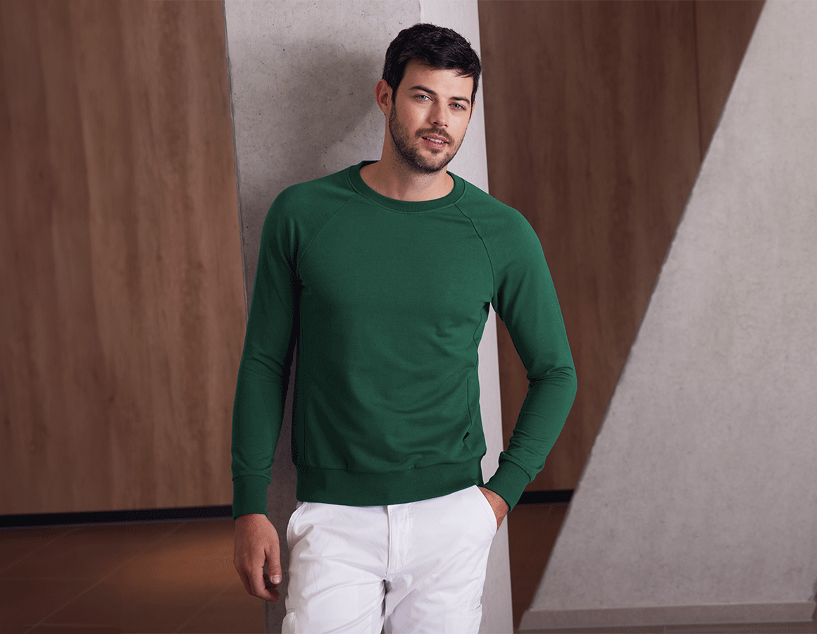 Main action image e.s. Sweatshirt cotton stretch green