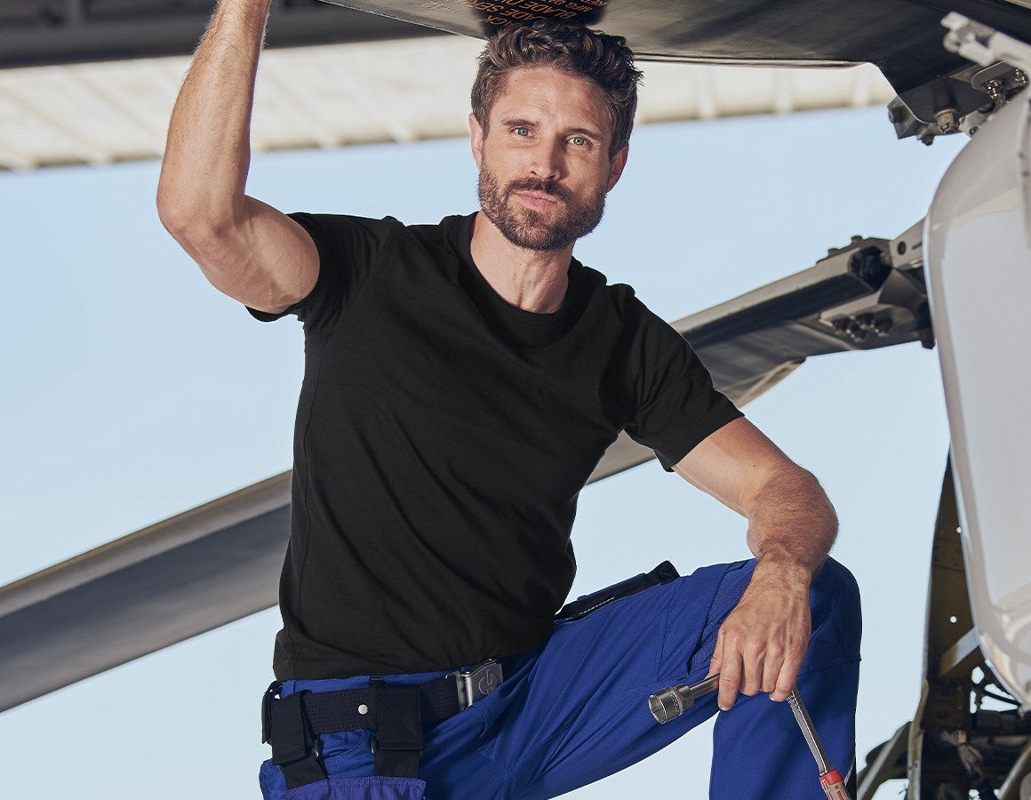 Main action image e.s. T-shirt cotton black