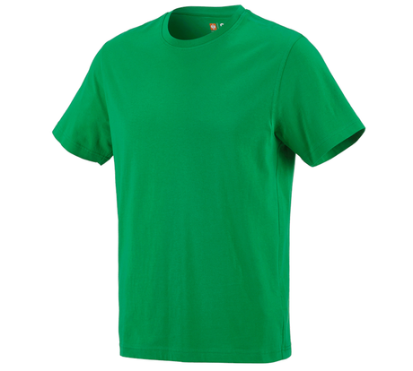 https://cdn.strauss.com/at/assets/sdexporter/images/DetailPageShopify/product/2.Release.3100031/e_s_T-Shirt_cotton-8062-3-637868075124039735.png