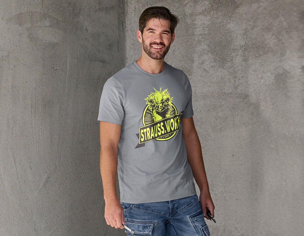 Main action image e.s. T-shirt strauss works platinum